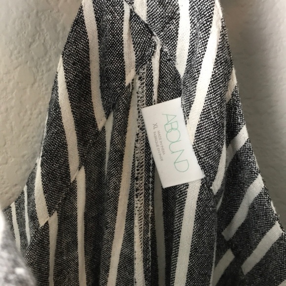 Striped button front jumpsuit - Picture 6 of 8